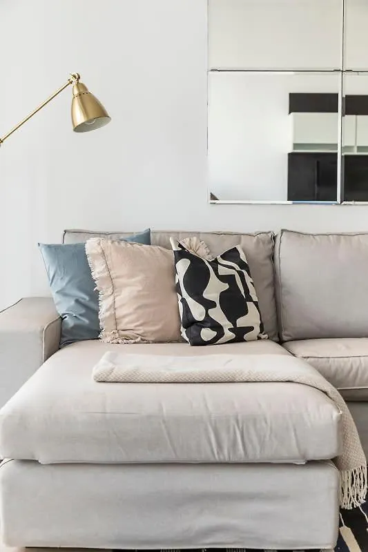 Frank Porter - 8 Boulevard Walk Apartment Dubai
