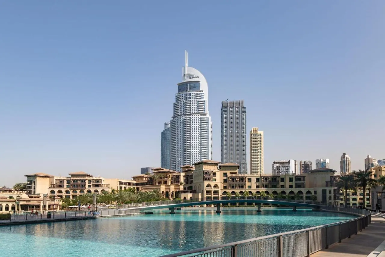 Frank Porter - 8 Boulevard Walk Apartment Dubai