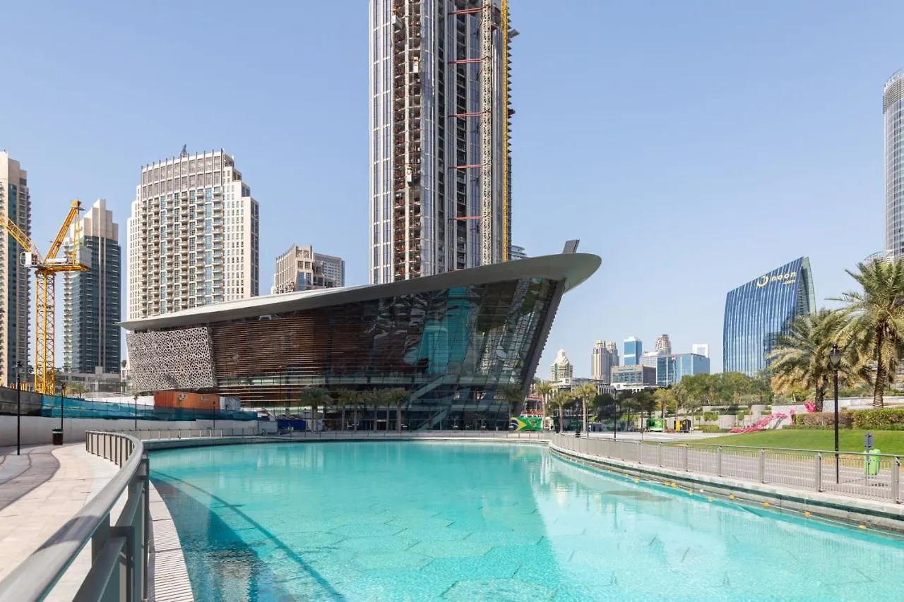 Frank Porter - 8 Boulevard Walk Apartment Dubai